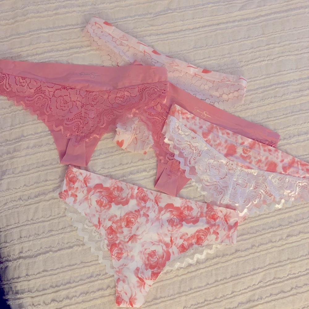 Jessica Simpson Cheeky/Thong 5 pack. Never Worn!